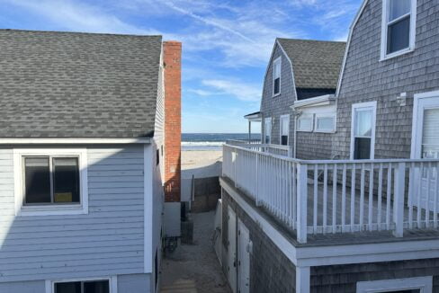 a couple of houses that are next to each other.